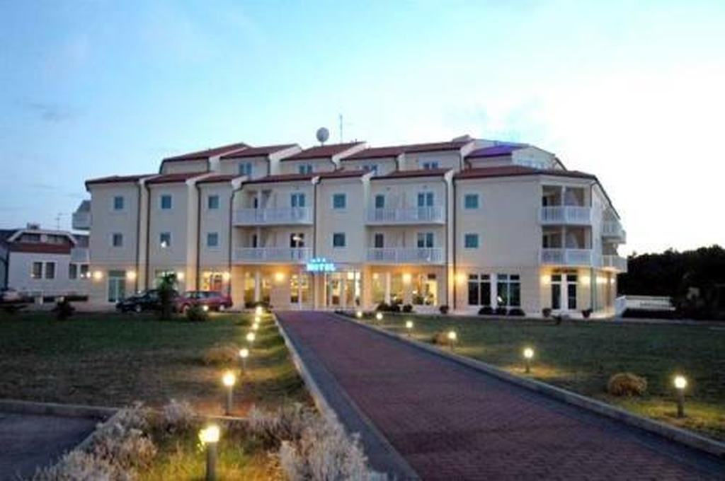 Hotel Arcus Residence Medulin Buitenkant foto