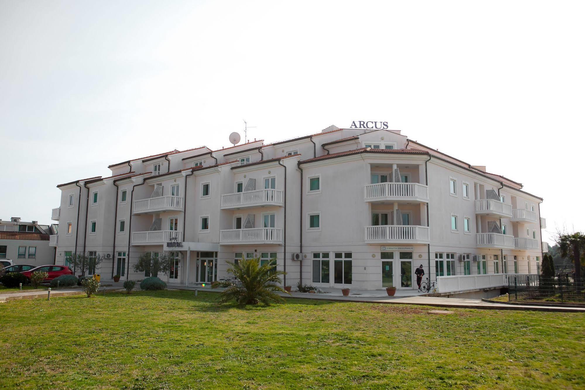 Hotel Arcus Residence Medulin Buitenkant foto